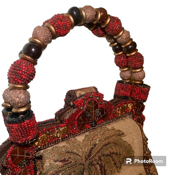 RARE Mary Frances Elephant Tapestry & Beaded Handle Bag - Picture 3 of 11